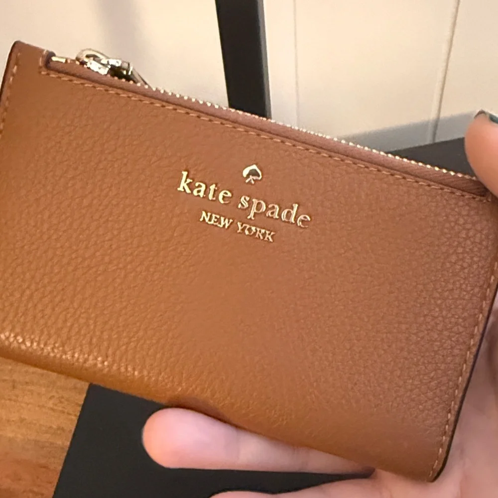 Kate Spade Tan Leather Slim Card Holder Wallet - Picture 4 of 4